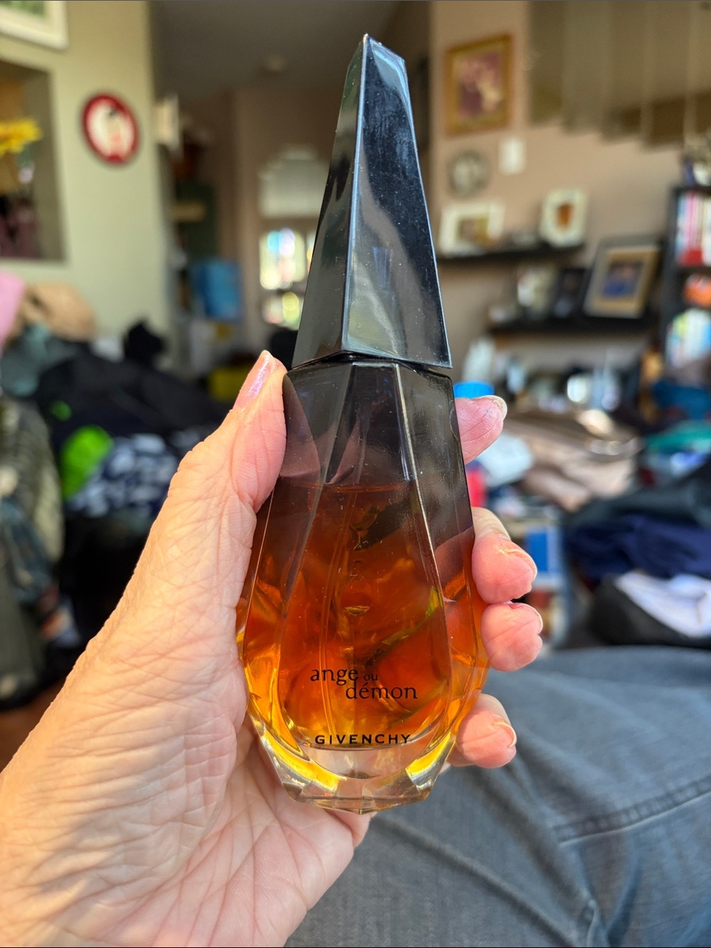 Givenchy Angel Ou Demon 50 EDP Spray. Check Level. Absolutely gorgeous!!!